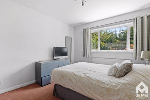 Photo 11- click for photo gallery